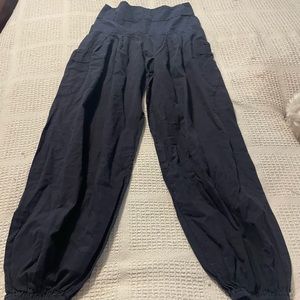Ladies lite linen harem pants